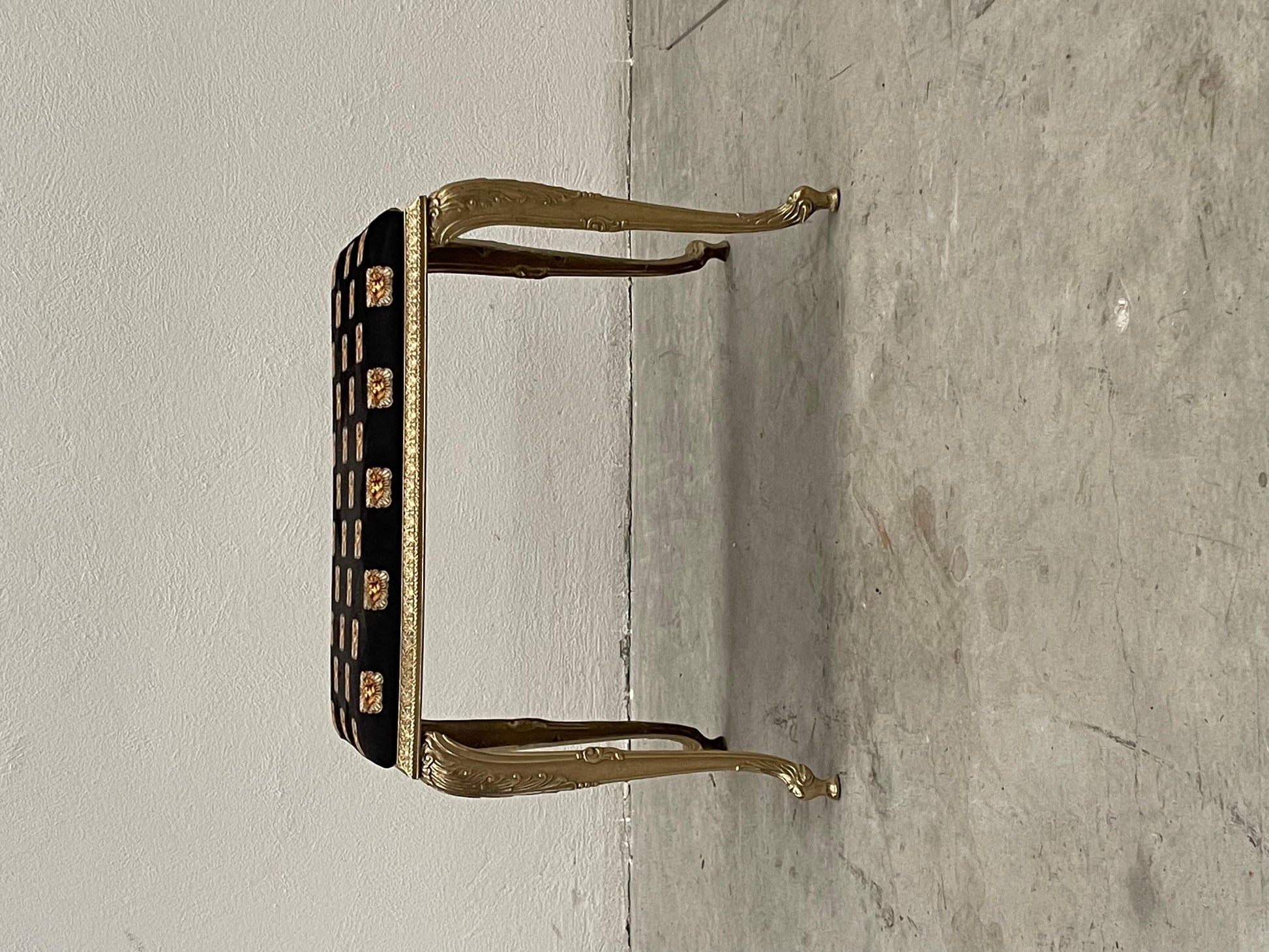 Piccola panchina nera style vintage