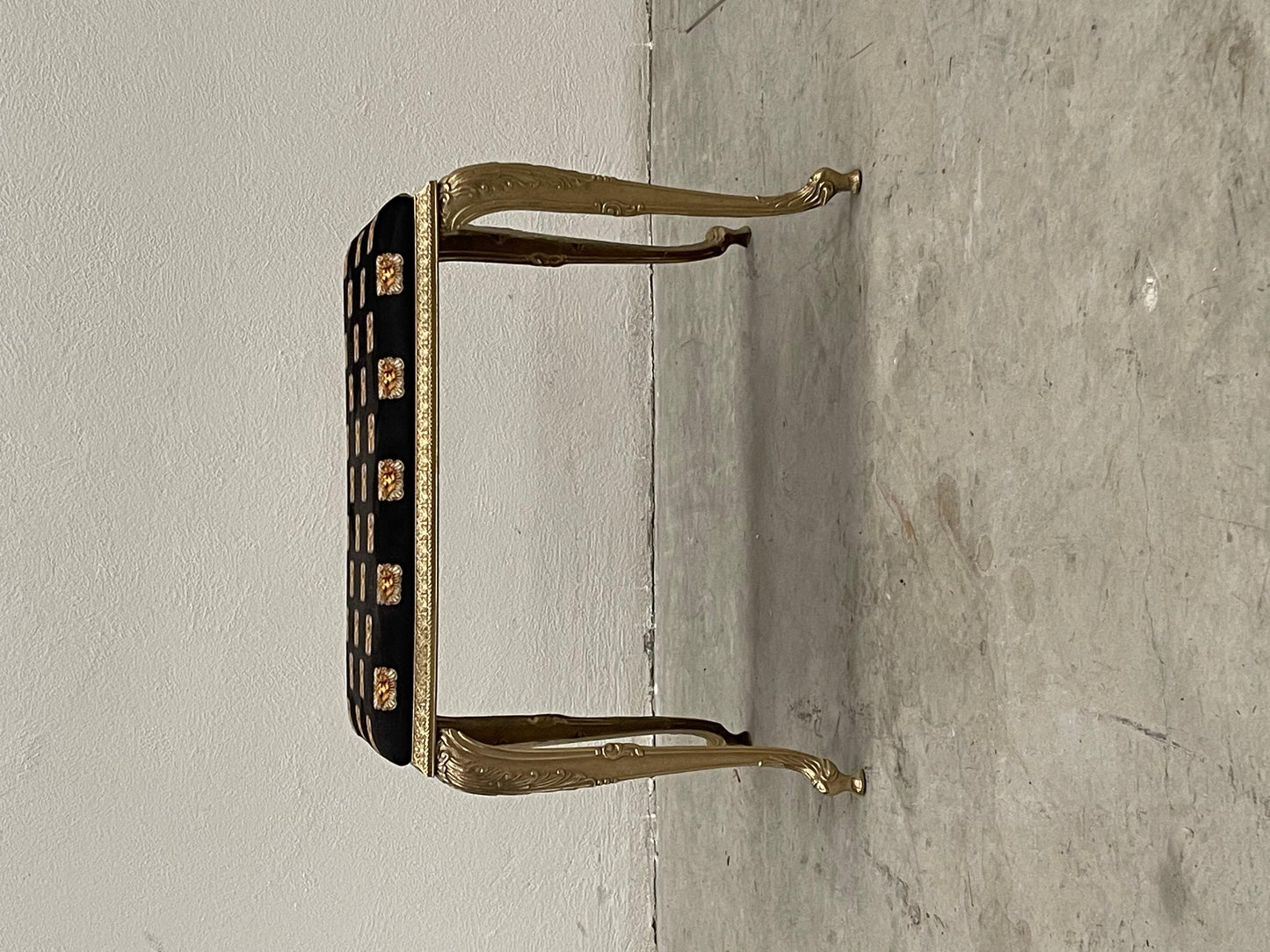 Piccola panchina nera style vintage