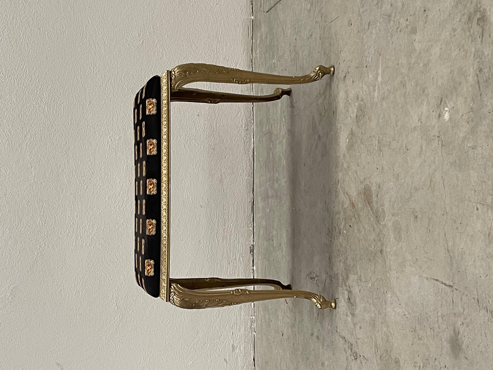 Piccola panchina nera style vintage