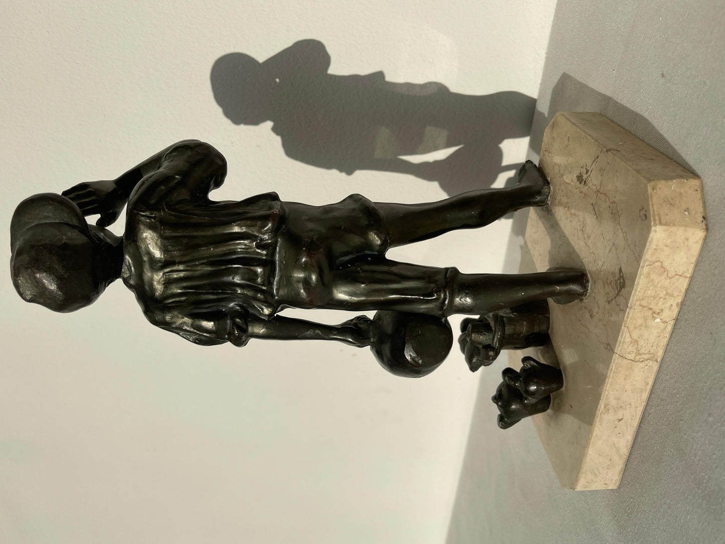 Scultura ragazzo venditore d'acqua vintage anni '50 italian