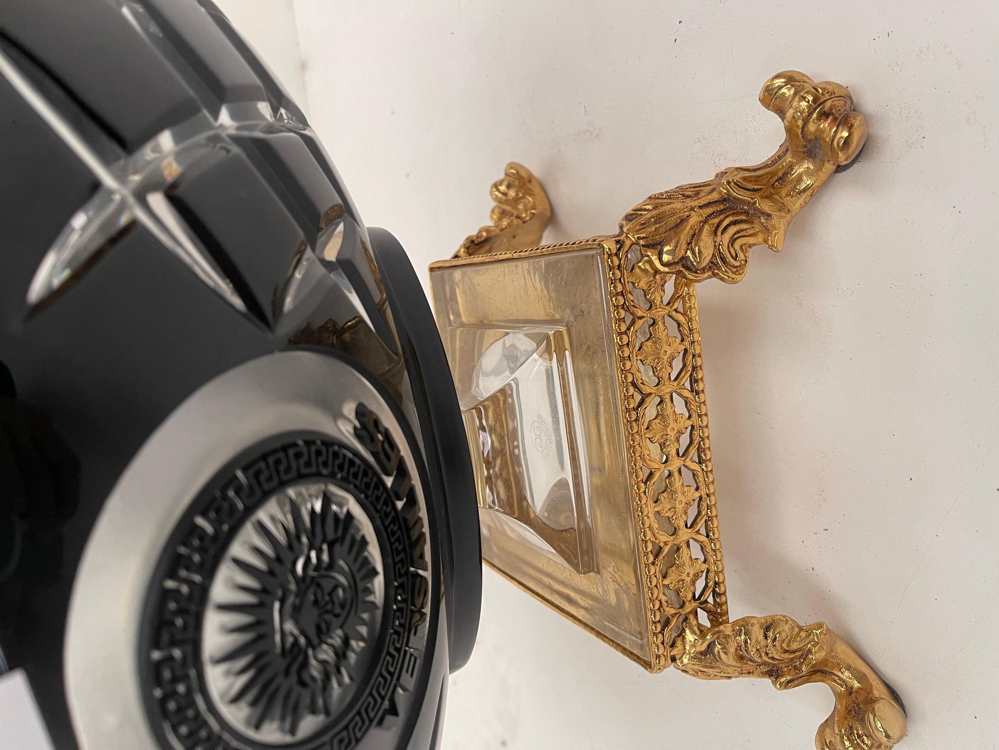 Capolavoro in Cristallo molato a mano in bronzo dorato