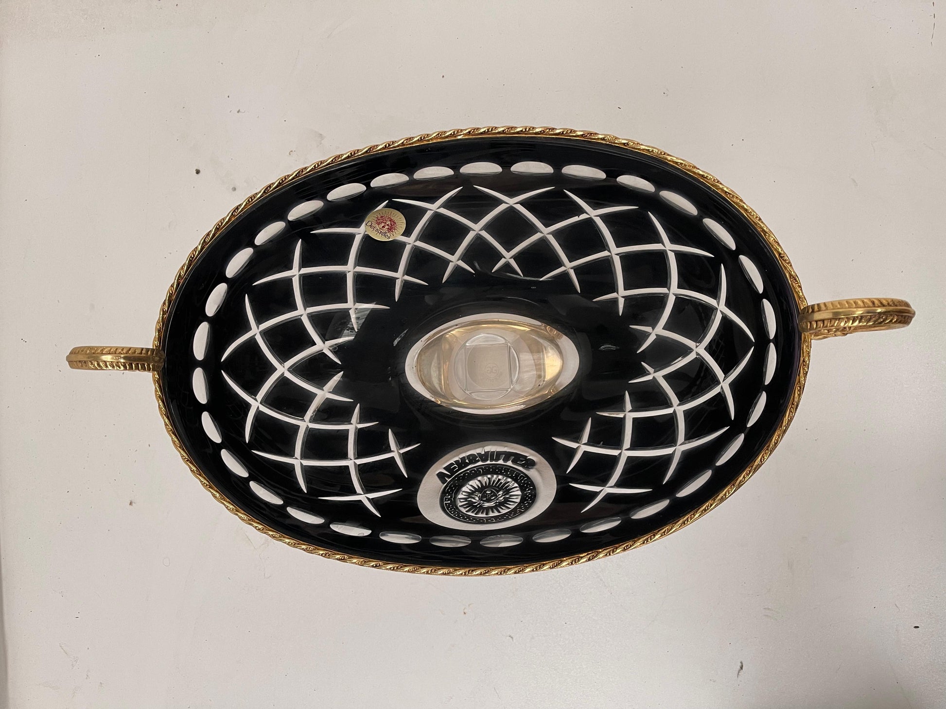 Capolavoro in Cristallo molato a mano in bronzo dorato