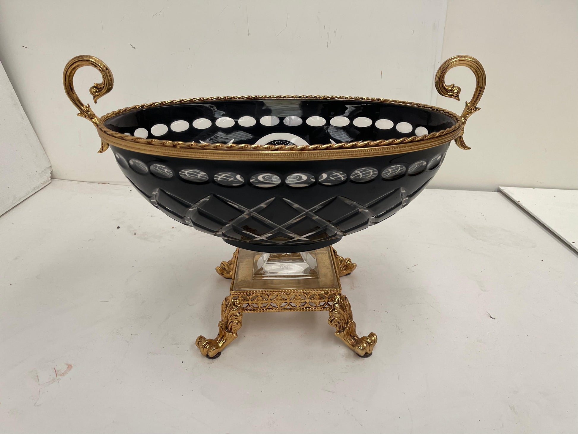 Capolavoro in Cristallo molato a mano in bronzo dorato