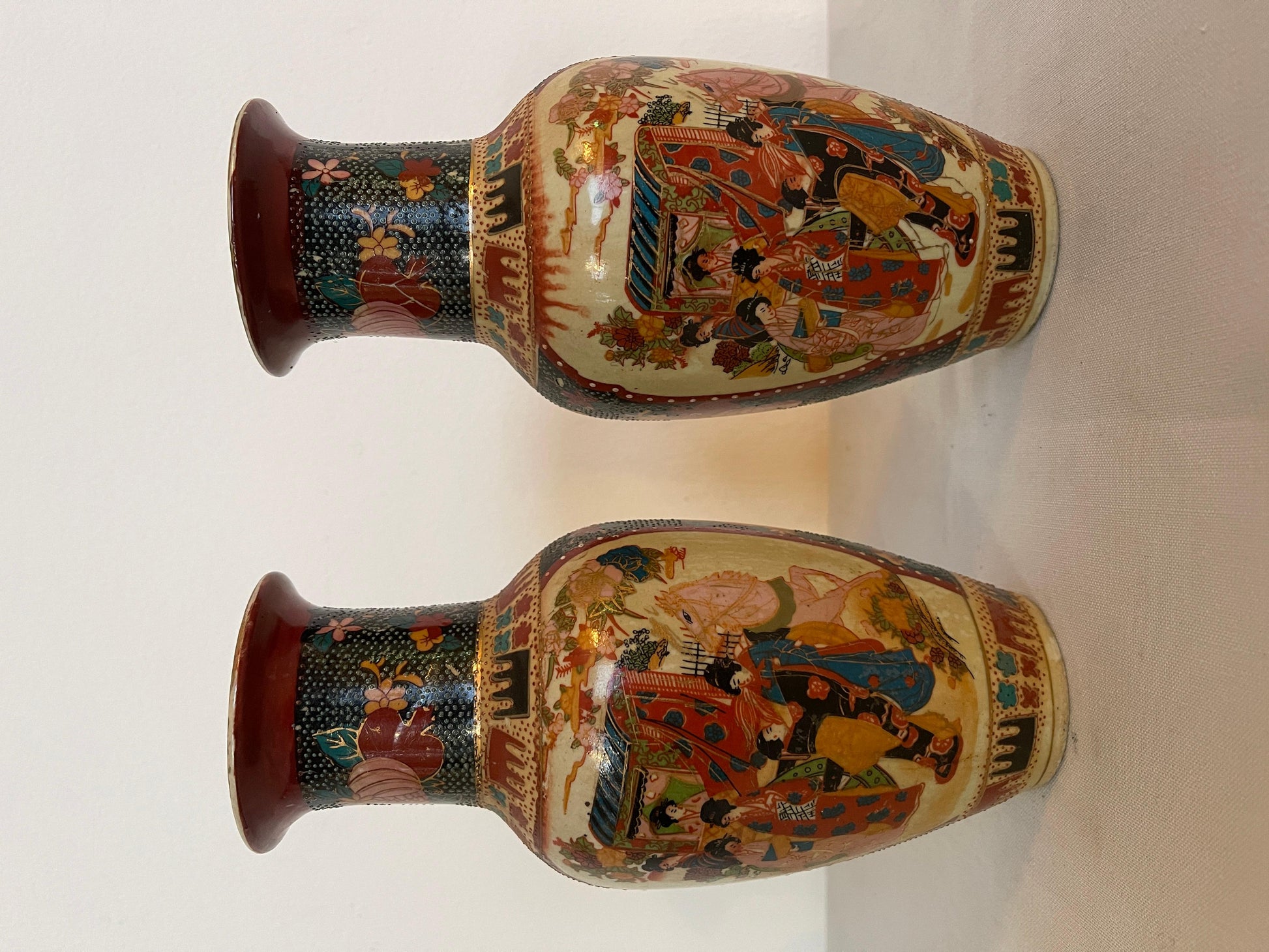 Antica coppia di vasi giapponesi stile meiji XX secolo