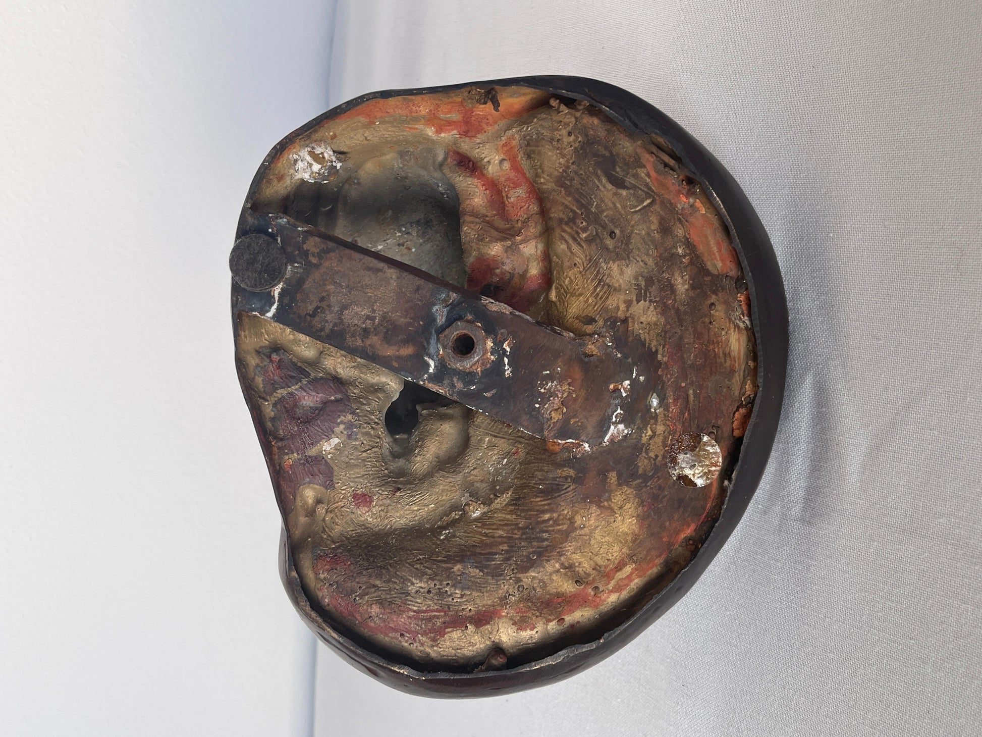 Antico posacenere italiano in bronzo con figura di putti, XX secolo