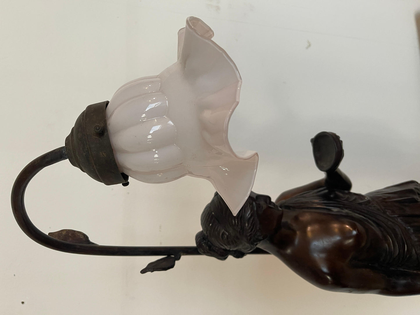 Favolosa lampada antica in stile Art Déco con figura di donna XIX secolo