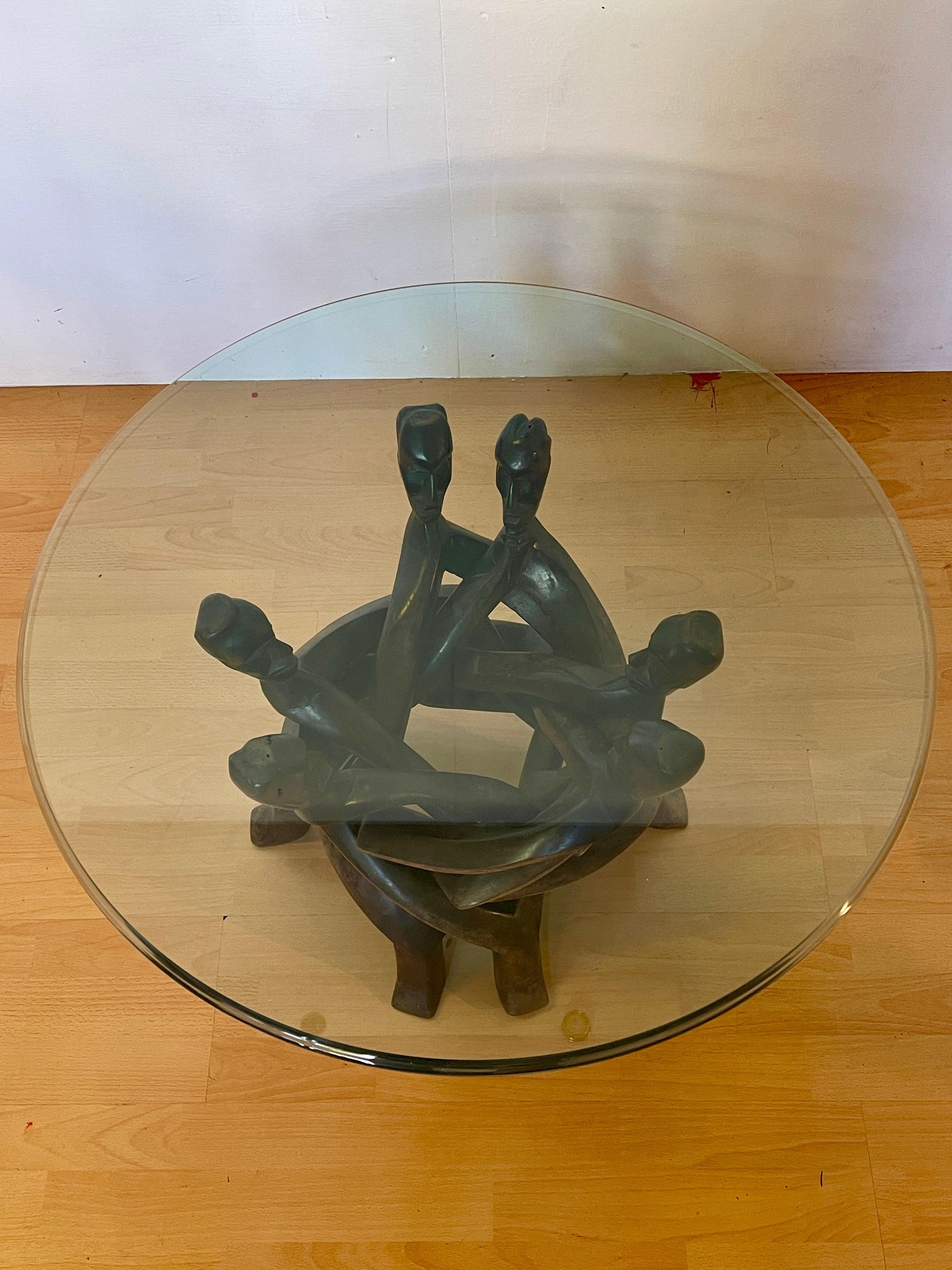 Esclusivo tavolino in legno africano degli anni '50