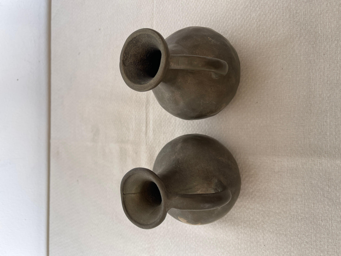 Antica coppia di vasi in bronzo massiccio, XIX secolo