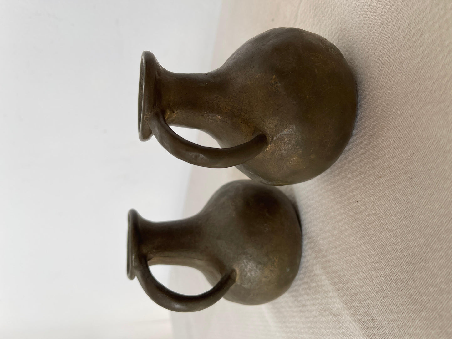 Antica coppia di vasi in bronzo massiccio, XIX secolo