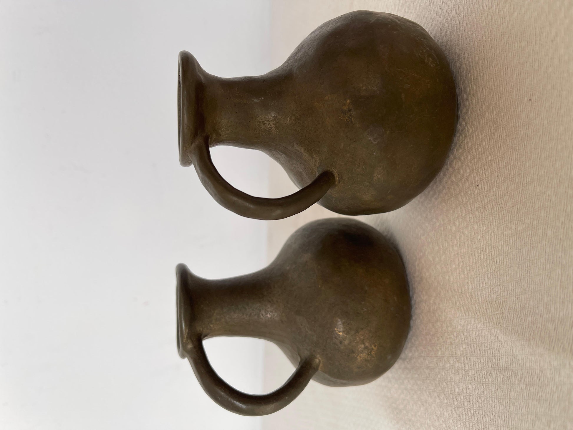 Antica coppia di vasi in bronzo massiccio, XIX secolo