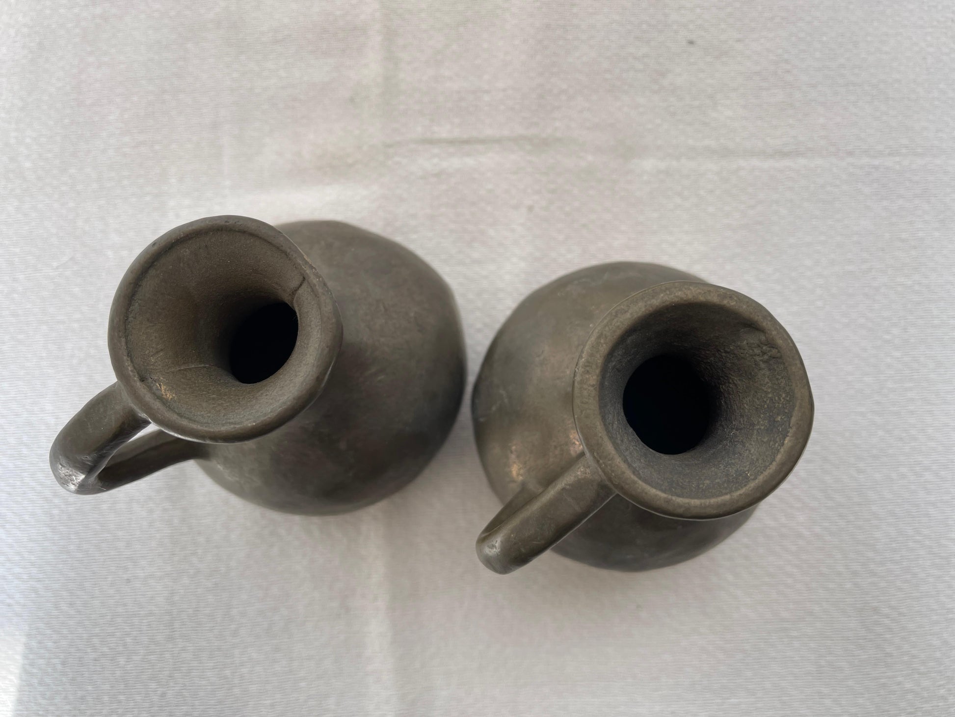 Antica coppia di vasi in bronzo massiccio, XIX secolo