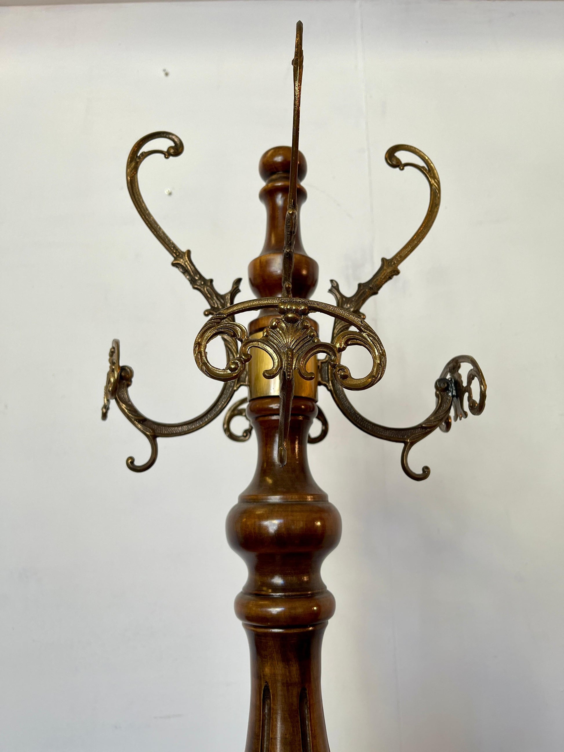 Appendiabiti classico in stile italiano in legno e bronzo degli anni '40