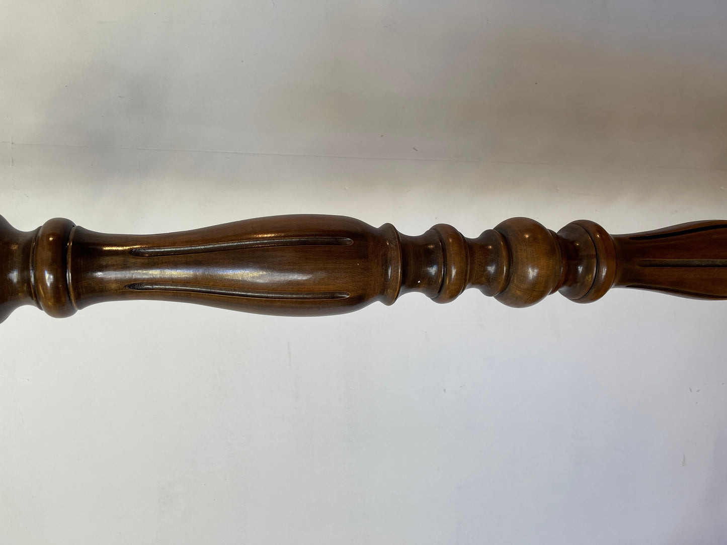 Appendiabiti classico in stile italiano in legno e bronzo degli anni '40