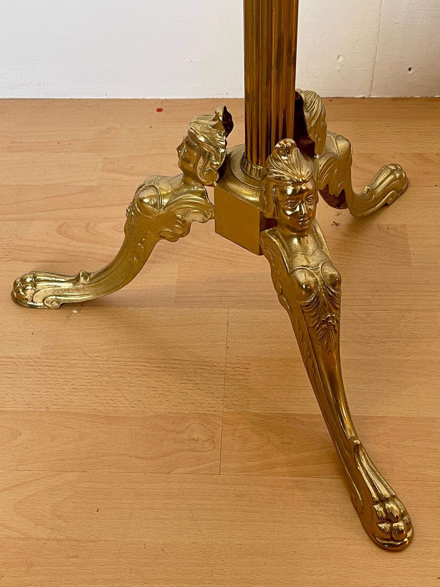 Appendiabiti da terra in stile antico, stile hollywood regency anni '50