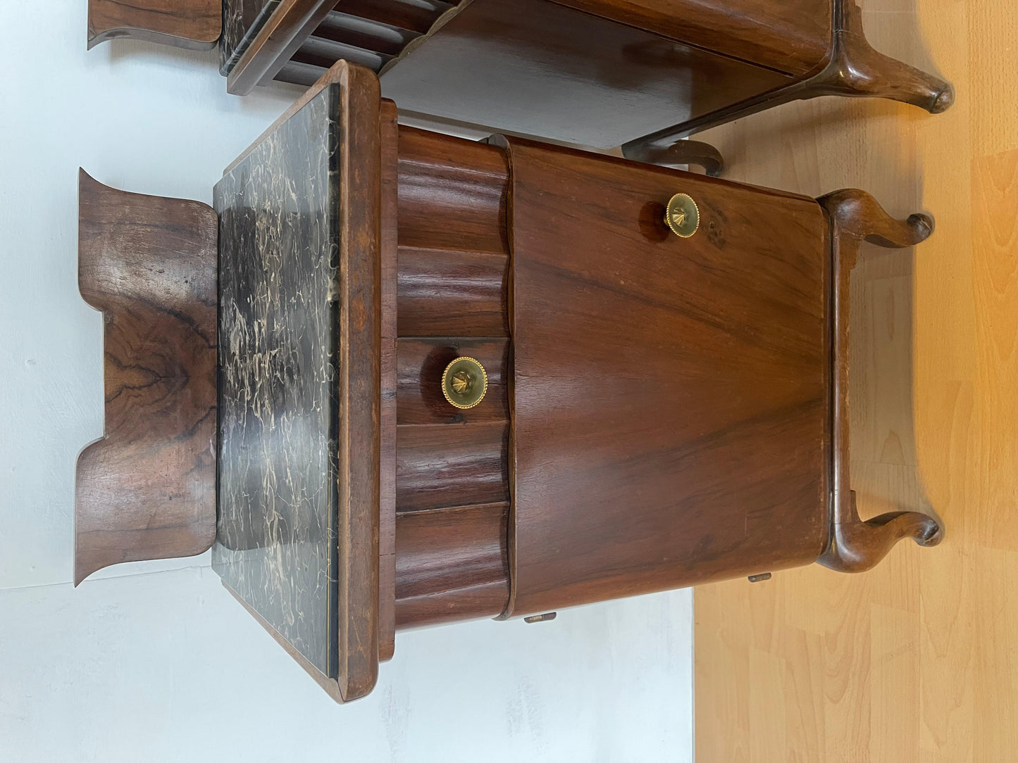 Coppia di comodini antichi Art Deco