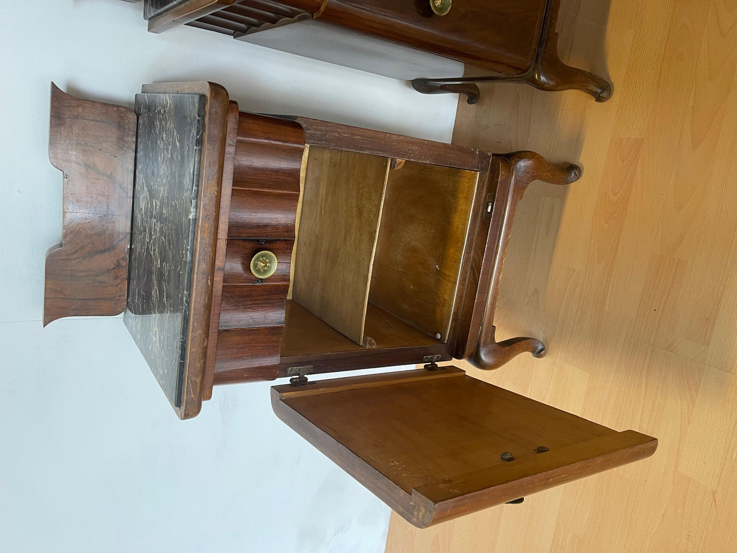 Coppia di comodini antichi Art Deco