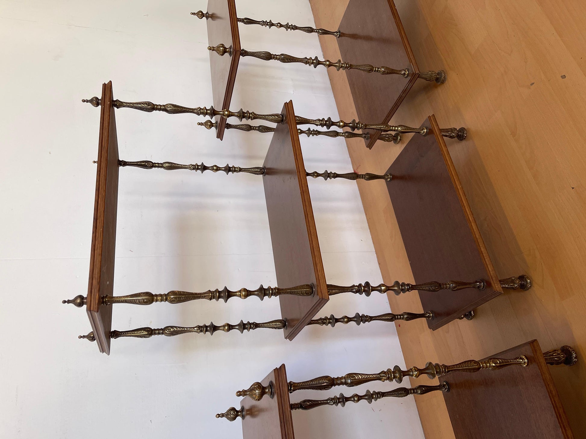 Set di librerie classiche italiane degli anni '50 in legno e bronzo