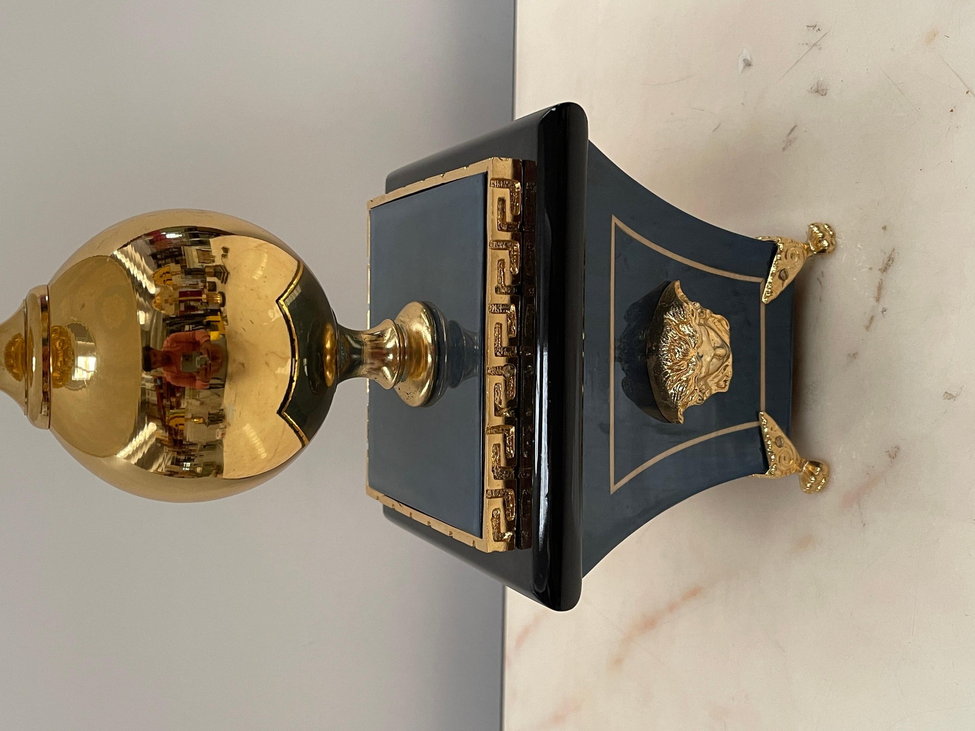 Elegante lampada da tavolo stile francese, XX secolo