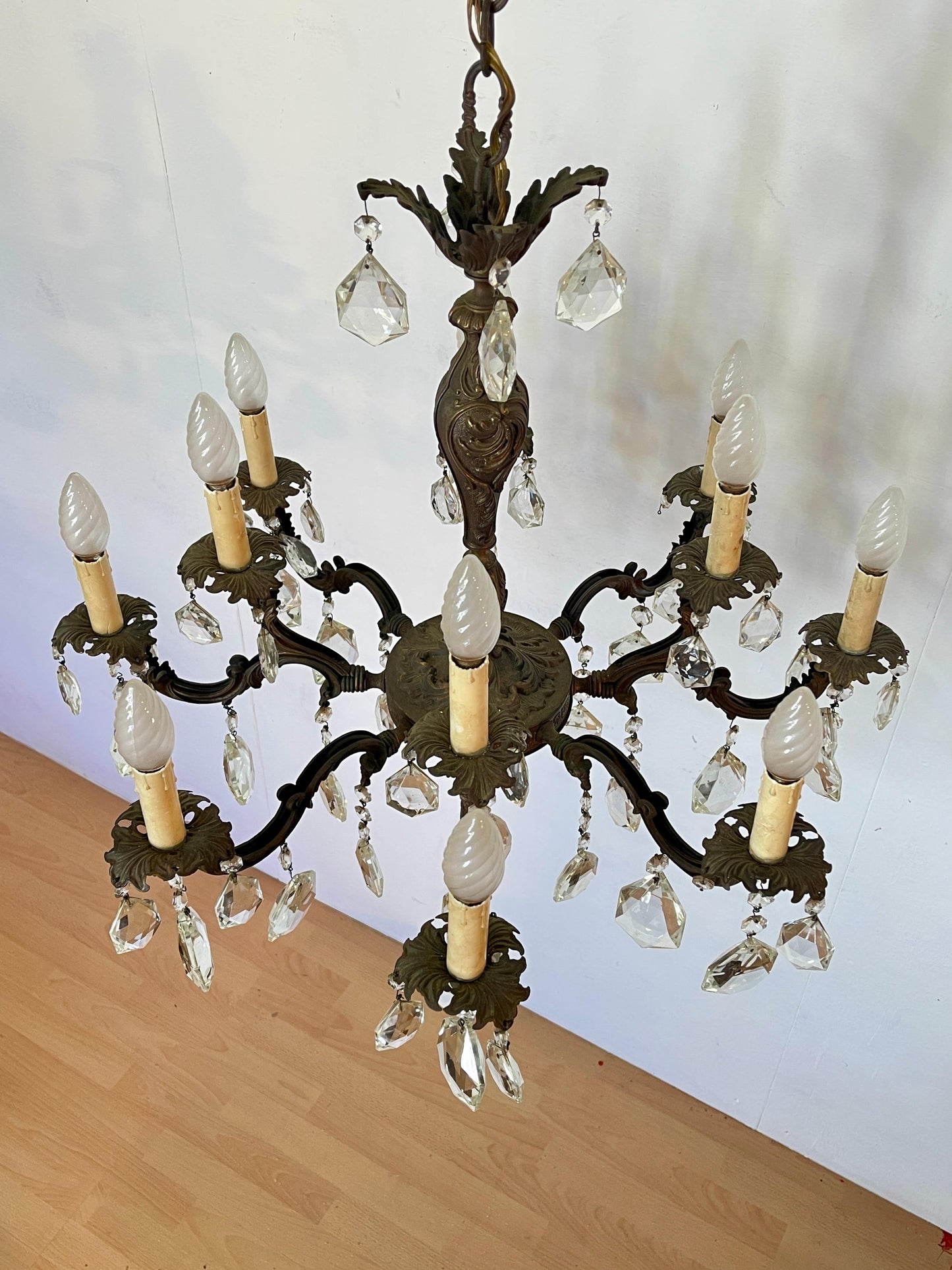 Elegante lampadario vintage in stile Classico con pendenti in Cristallo anni '40