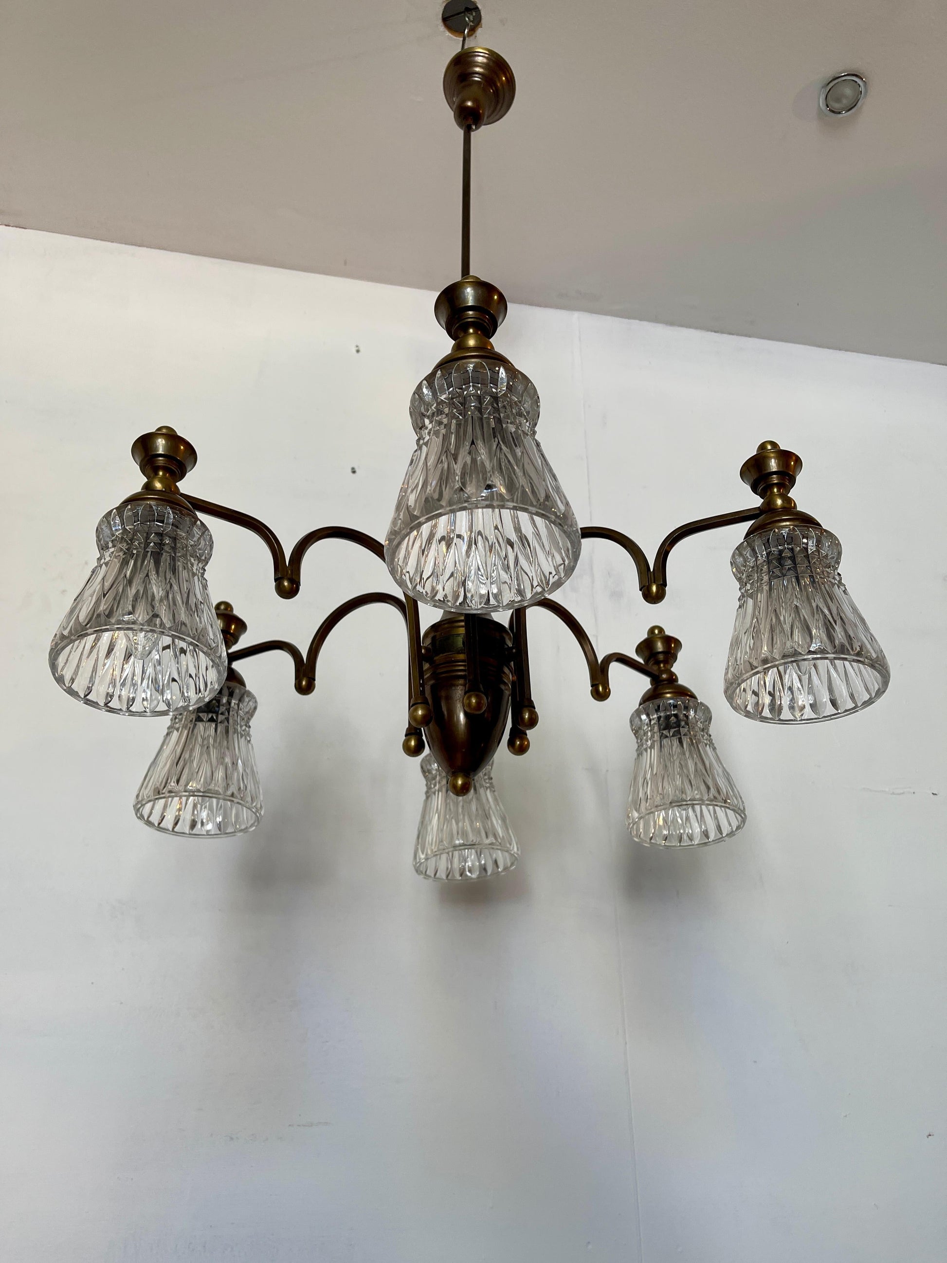 Lampadadario ArtDeco in bronzo e vetro anni '50