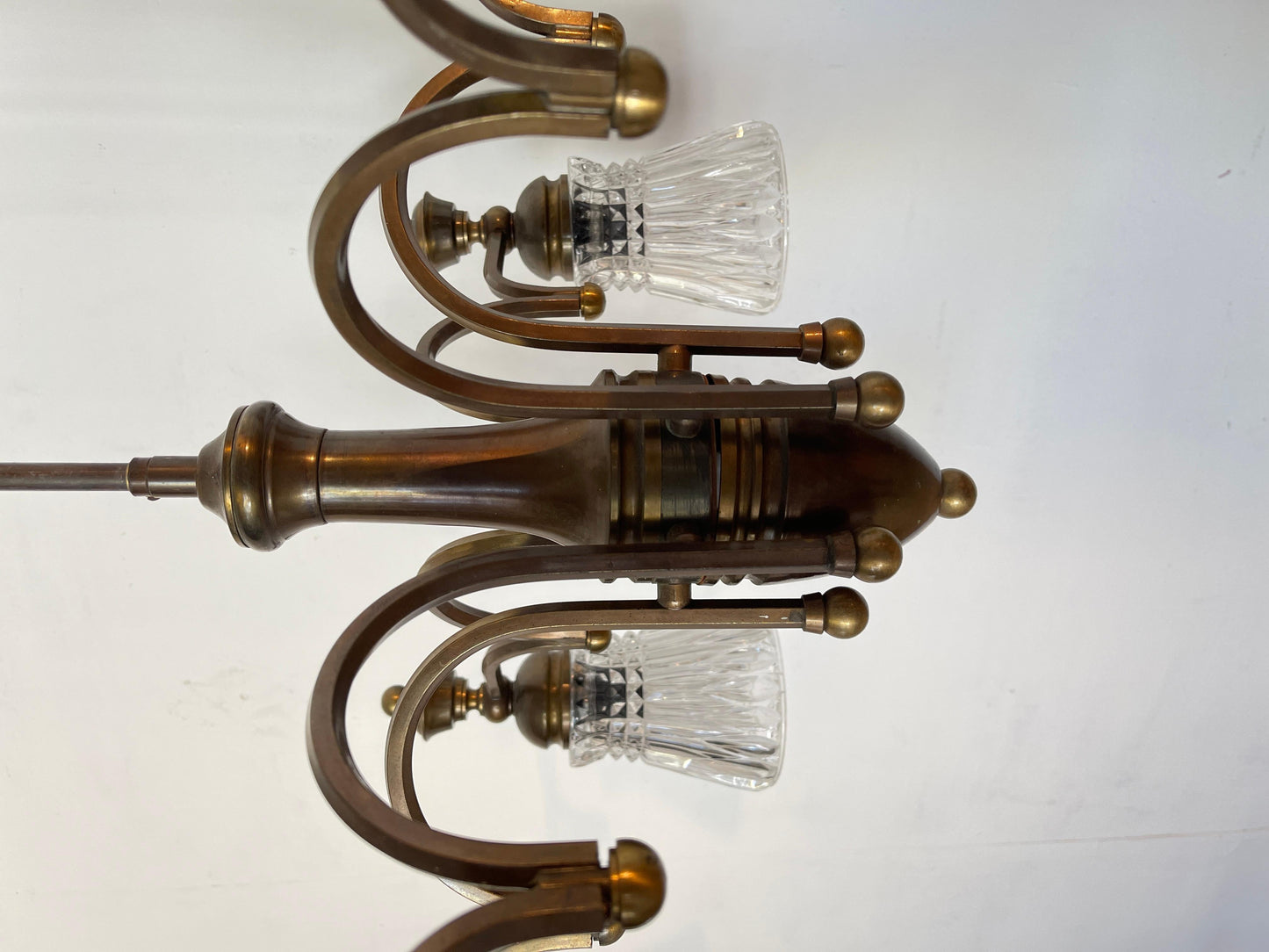 Lampadadario ArtDeco in bronzo e vetro anni '50
