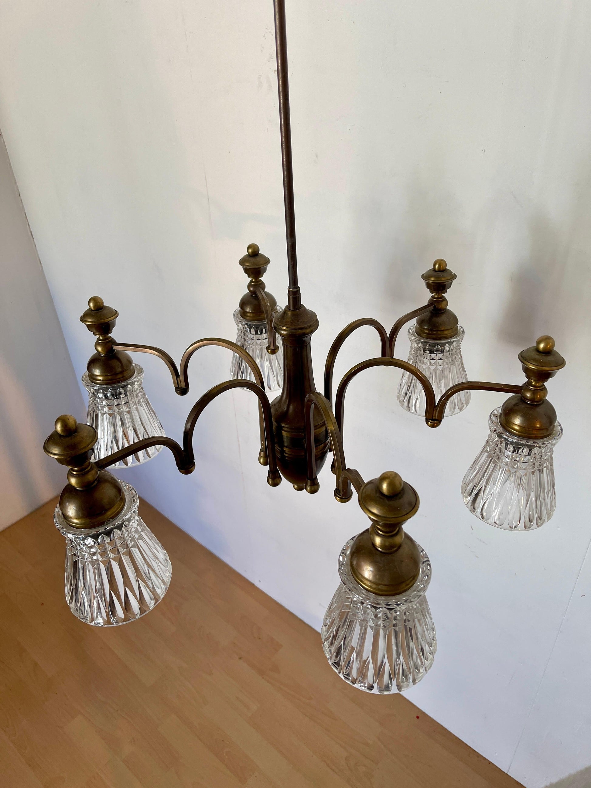 Lampadadario ArtDeco in bronzo e vetro anni '50