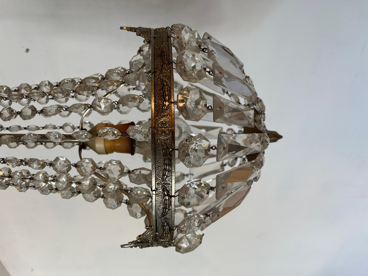 Lampadario in bronzo e cristallo stile classico, design a mongolfiera anni '50