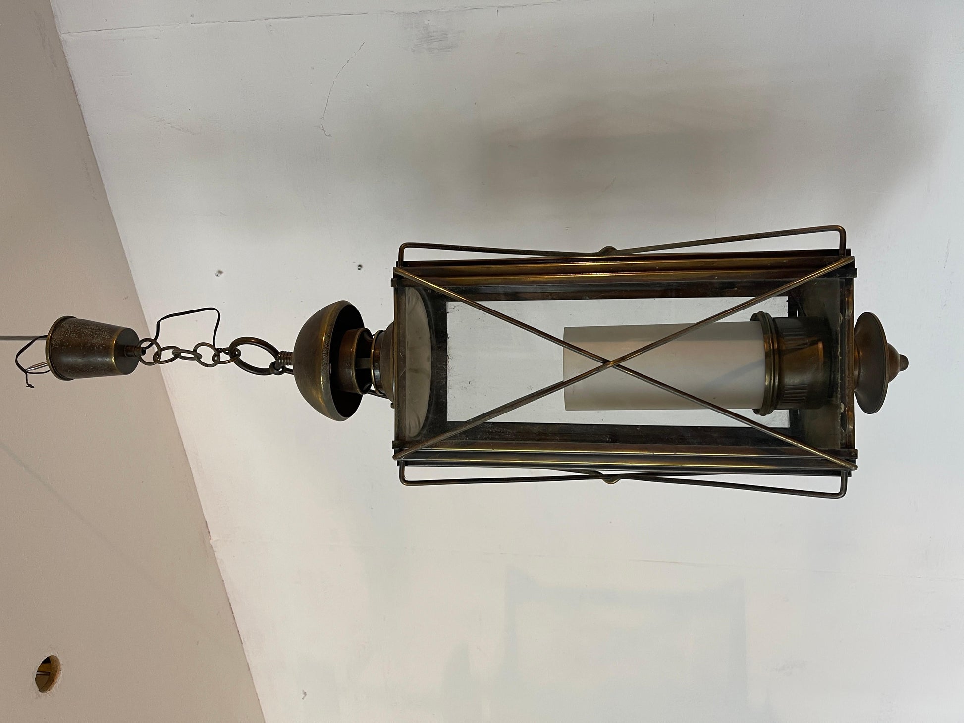 Lampadario classico italiano in bronzo e cristallo stile anni '40