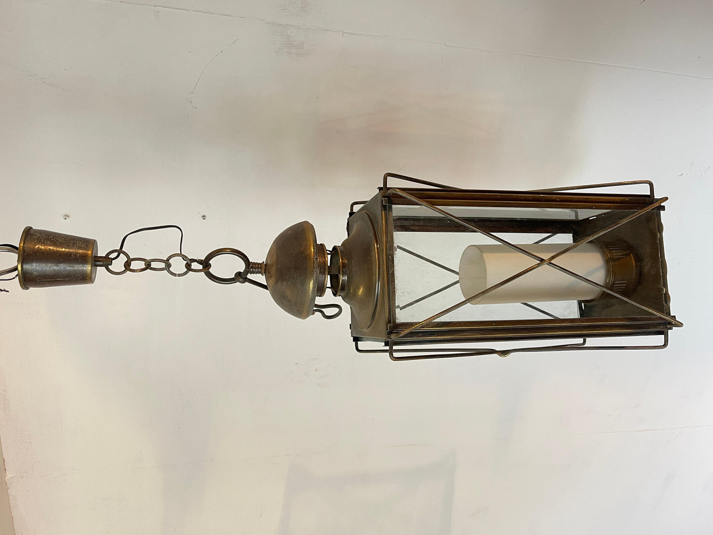 Lampadario classico italiano in bronzo e cristallo stile anni '40