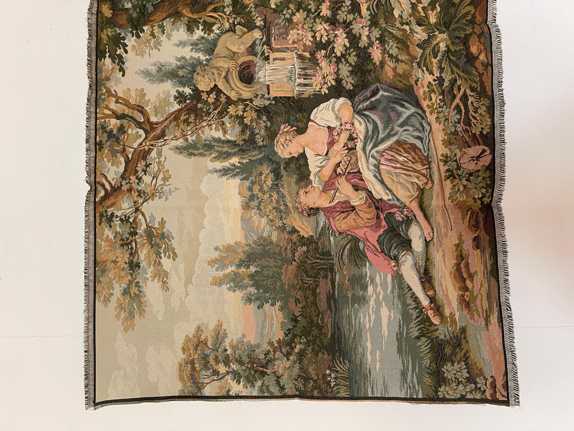 Arazzo rettangolare francese raffigurante coppie vintage degli anni '90.