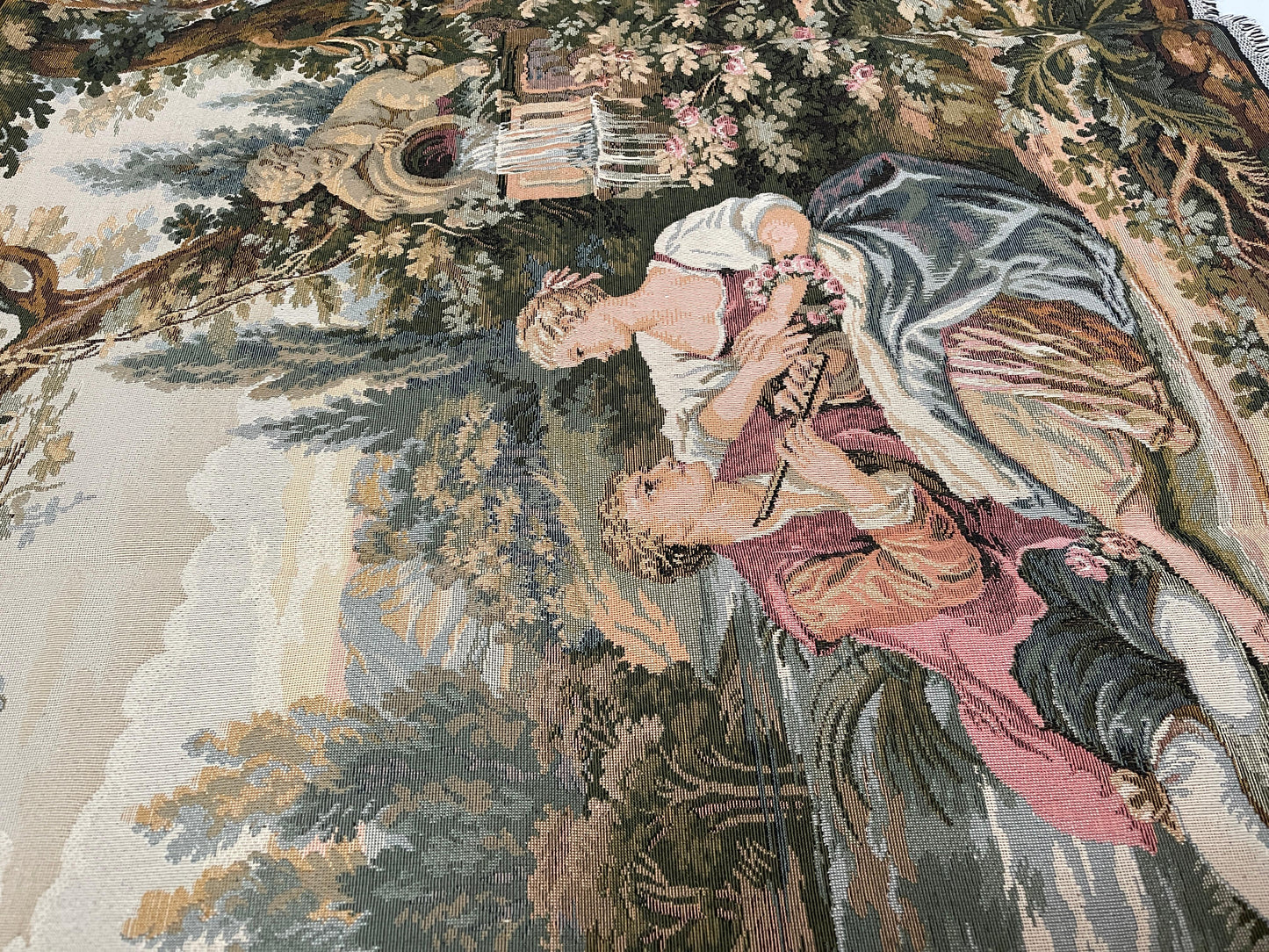 Arazzo rettangolare francese raffigurante coppie vintage degli anni '90.