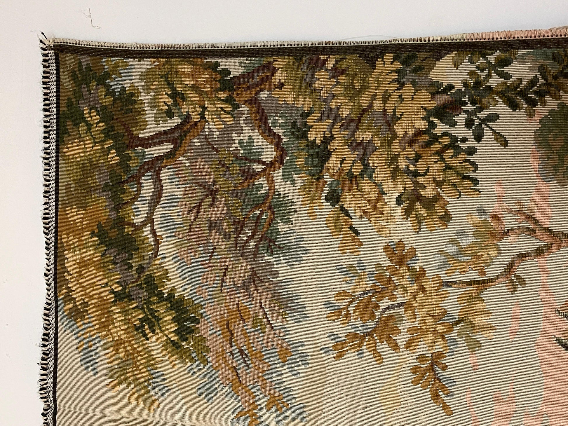 Arazzo francese raffigurante un cavallo d'epoca degli anni '90.