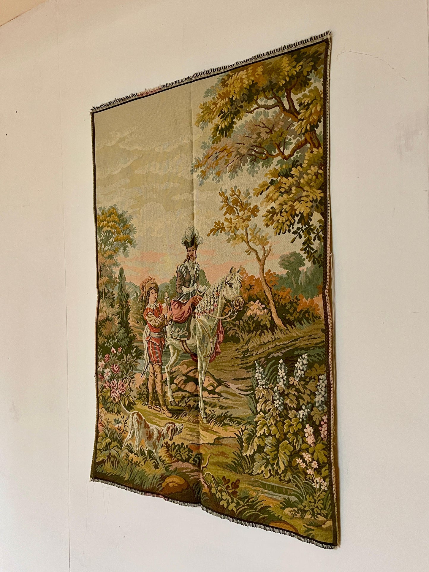 Arazzo francese raffigurante un cavallo d'epoca degli anni '90.