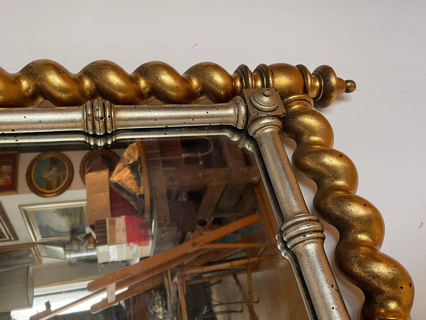 Antico specchio in legno in stile tortiglione fine XIX secolo