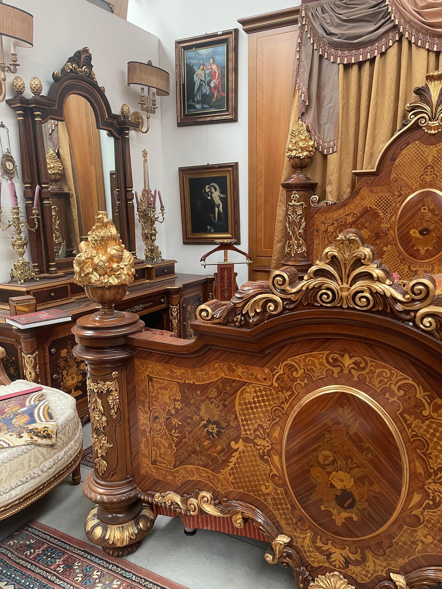 Prestigioso ed lusso Letto francese stile Luigi XV anni '70