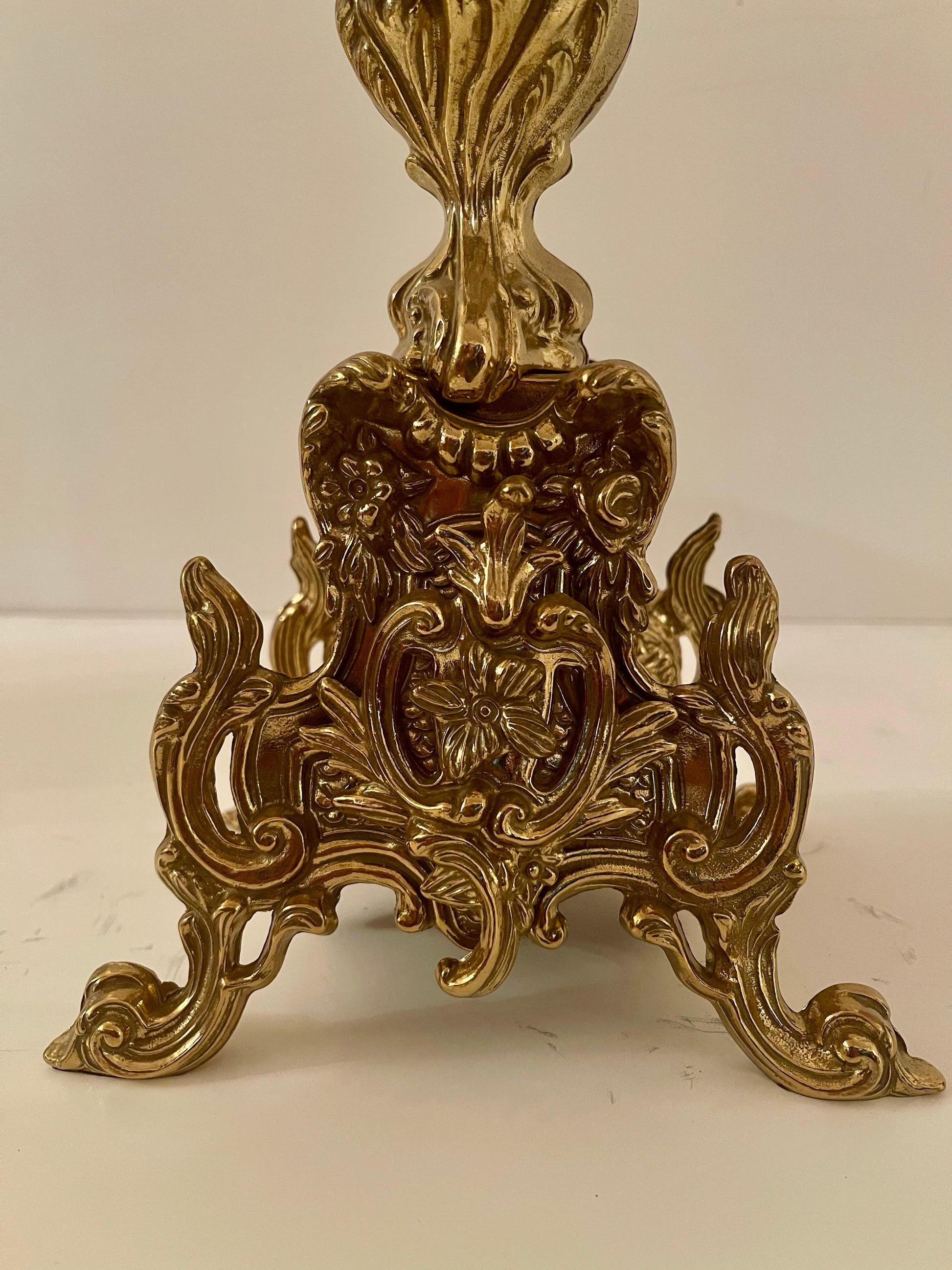 Coppia di candelabri in bronzo dorato stile Napoleone III XX secolo
