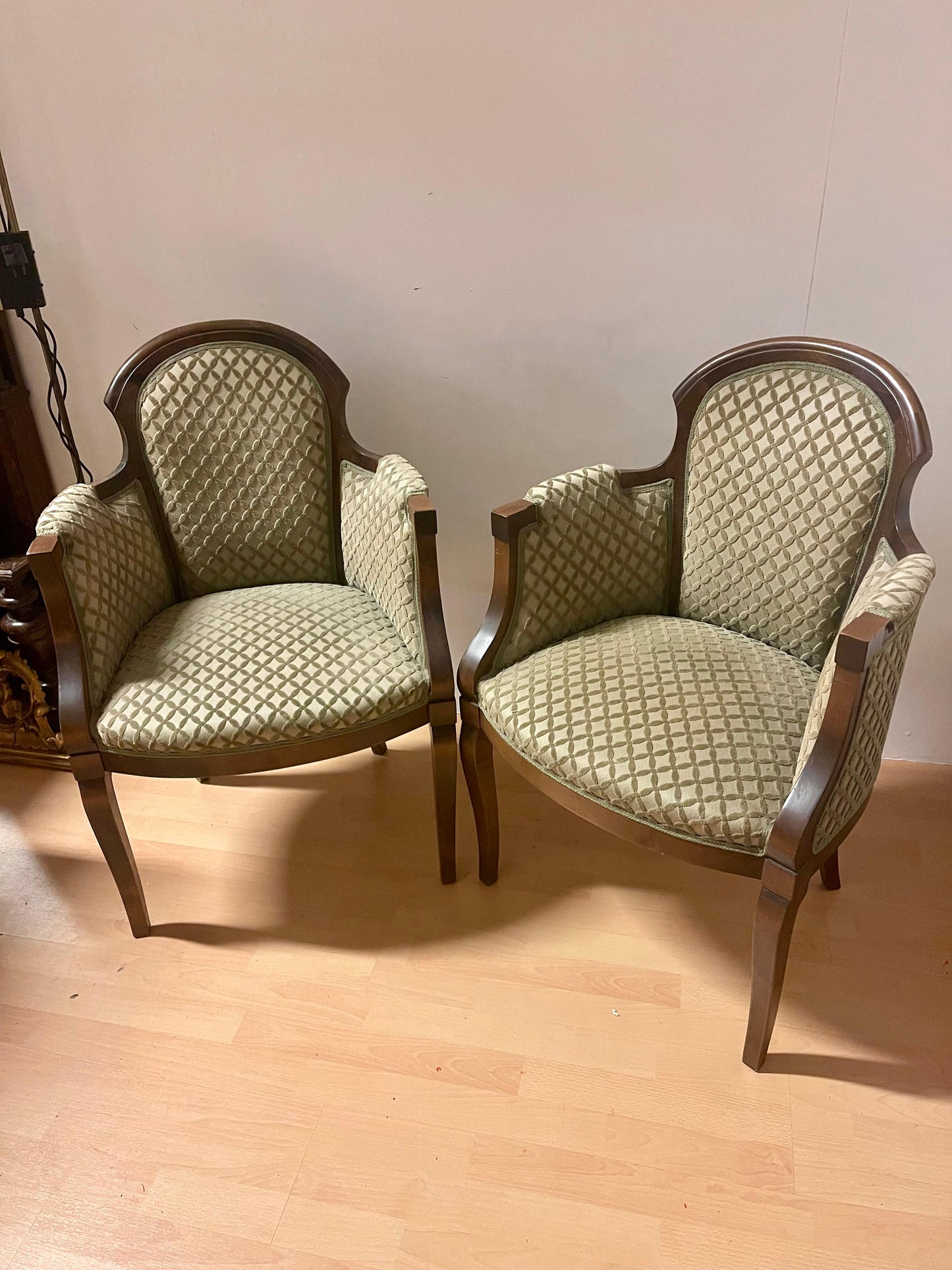 Coppia di poltroncine eleganti in stile classico Luigi Filippo