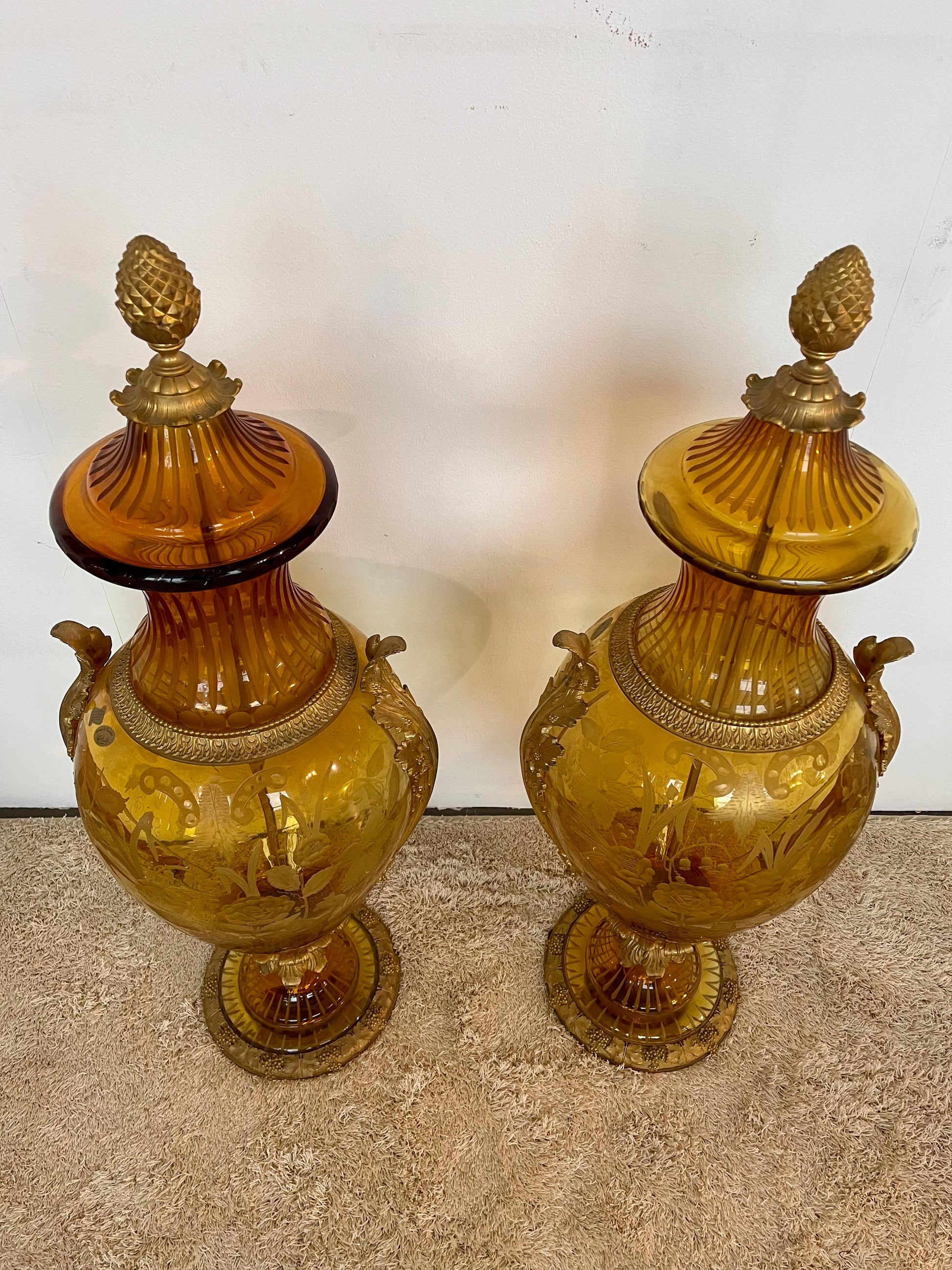 Importante coppia di anfore in bronzo e cristallo di lusso in oro 24klt di DR