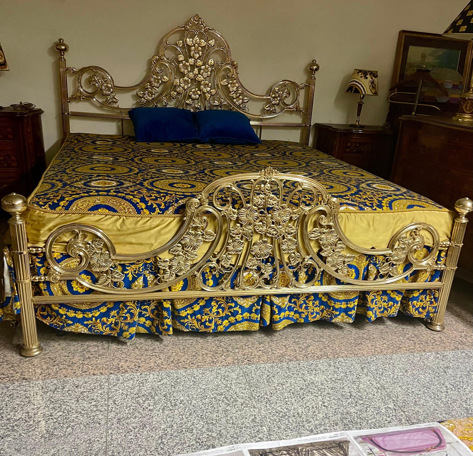 Letto italiano in ottone dorato stile veneziano anni '50