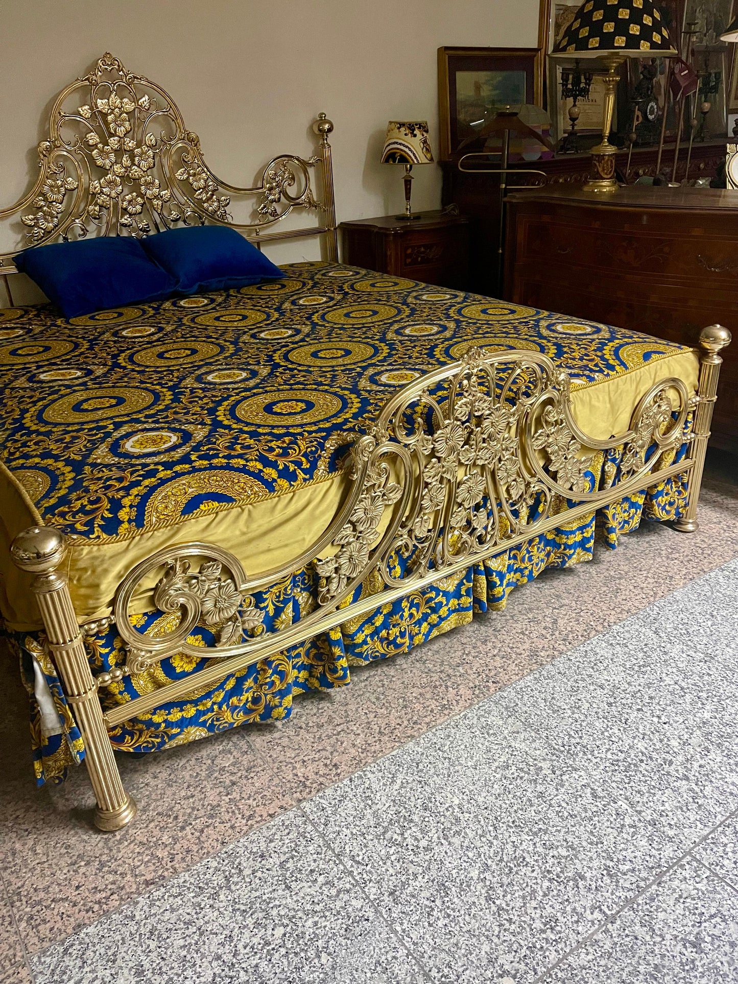 Letto italiano in ottone dorato stile veneziano anni '50