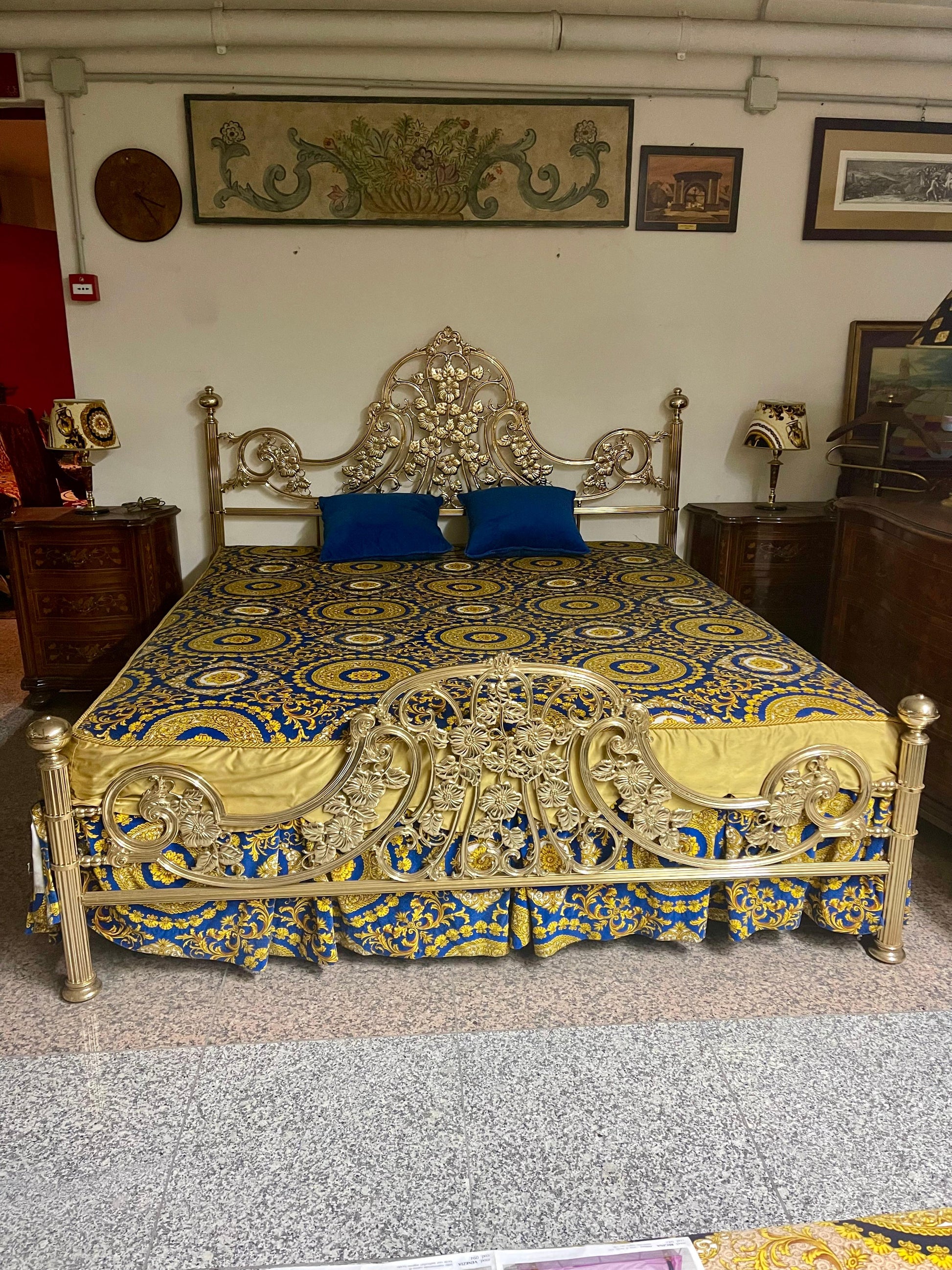 Letto italiano in ottone dorato stile veneziano anni '50