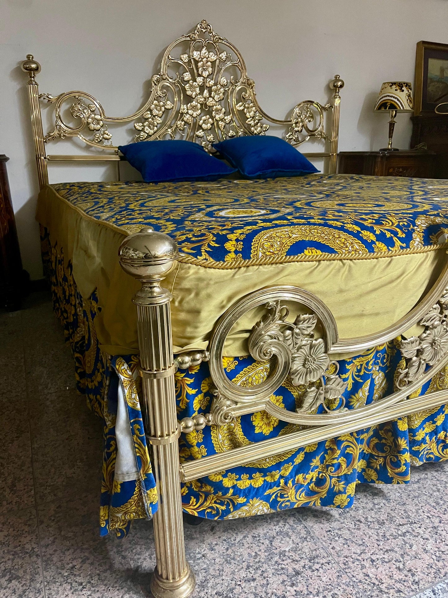 Letto italiano in ottone dorato stile veneziano anni '50