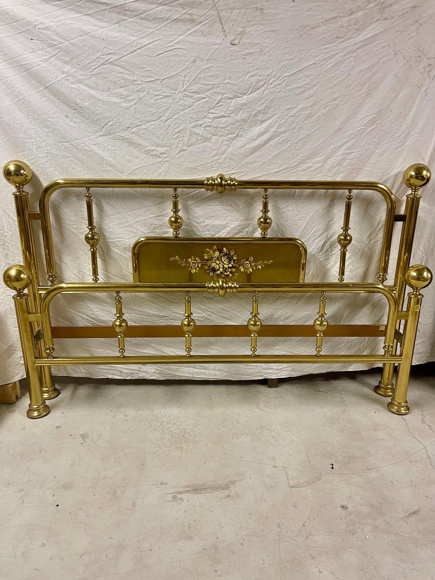 Letto in ottone dorato de disegn italiano stile vittoriano vintage anni '60