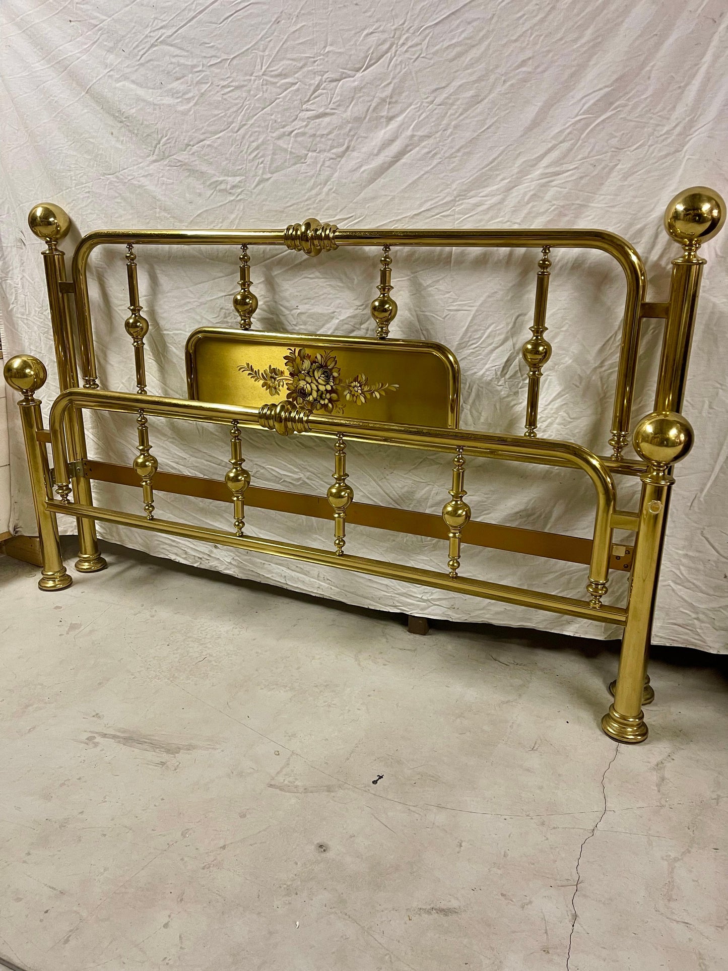 Letto in ottone dorato de disegn italiano stile vittoriano vintage anni '60