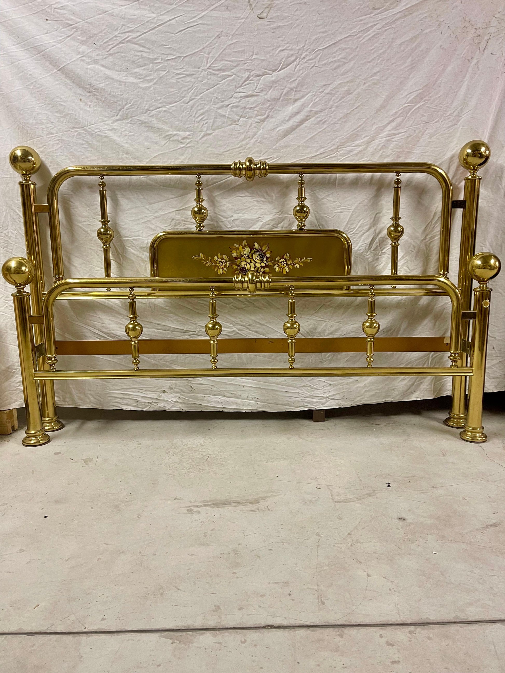 Letto in ottone dorato de disegn italiano stile vittoriano vintage anni '60