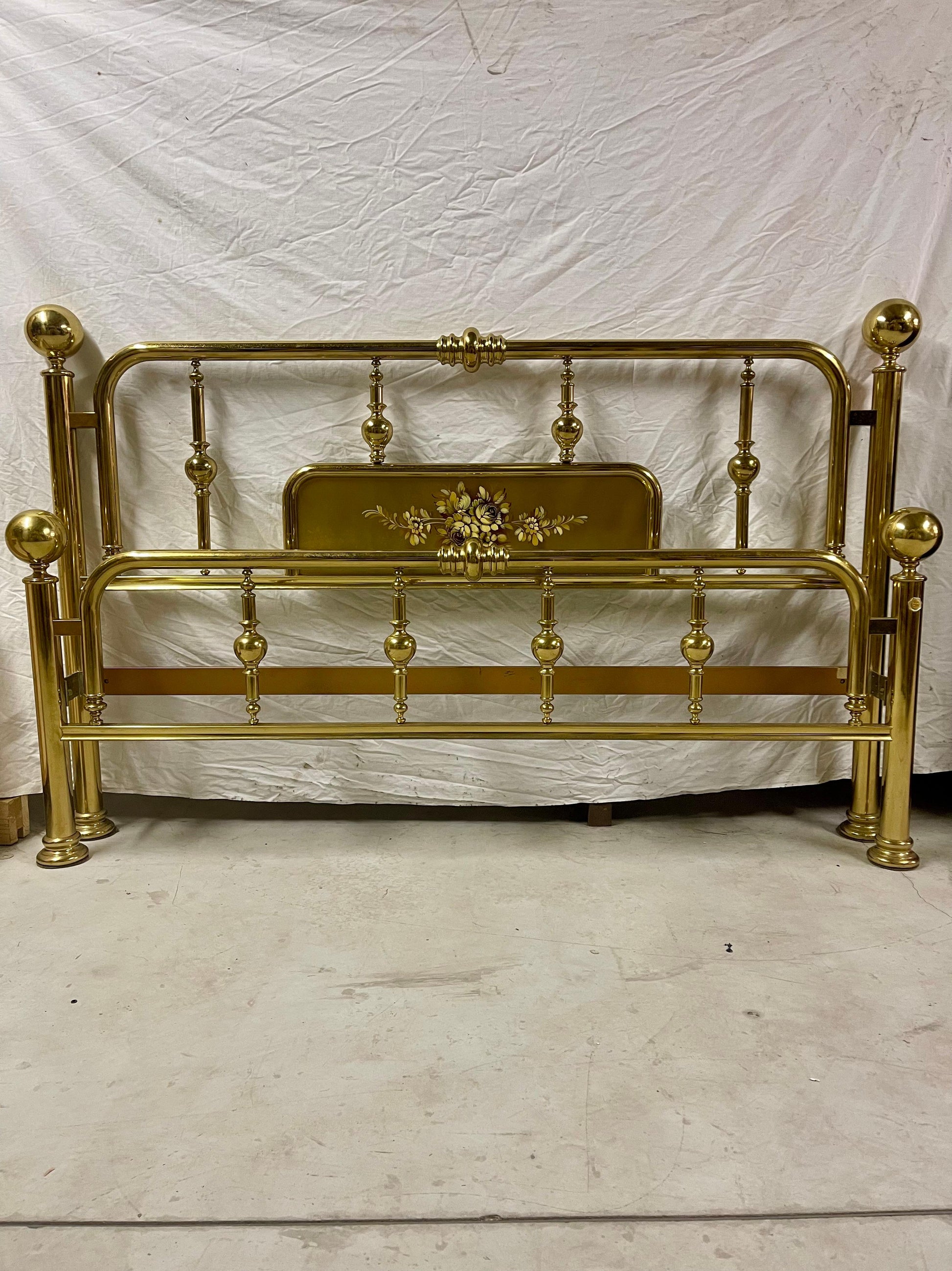 Letto in ottone dorato de disegn italiano stile vittoriano vintage anni '60