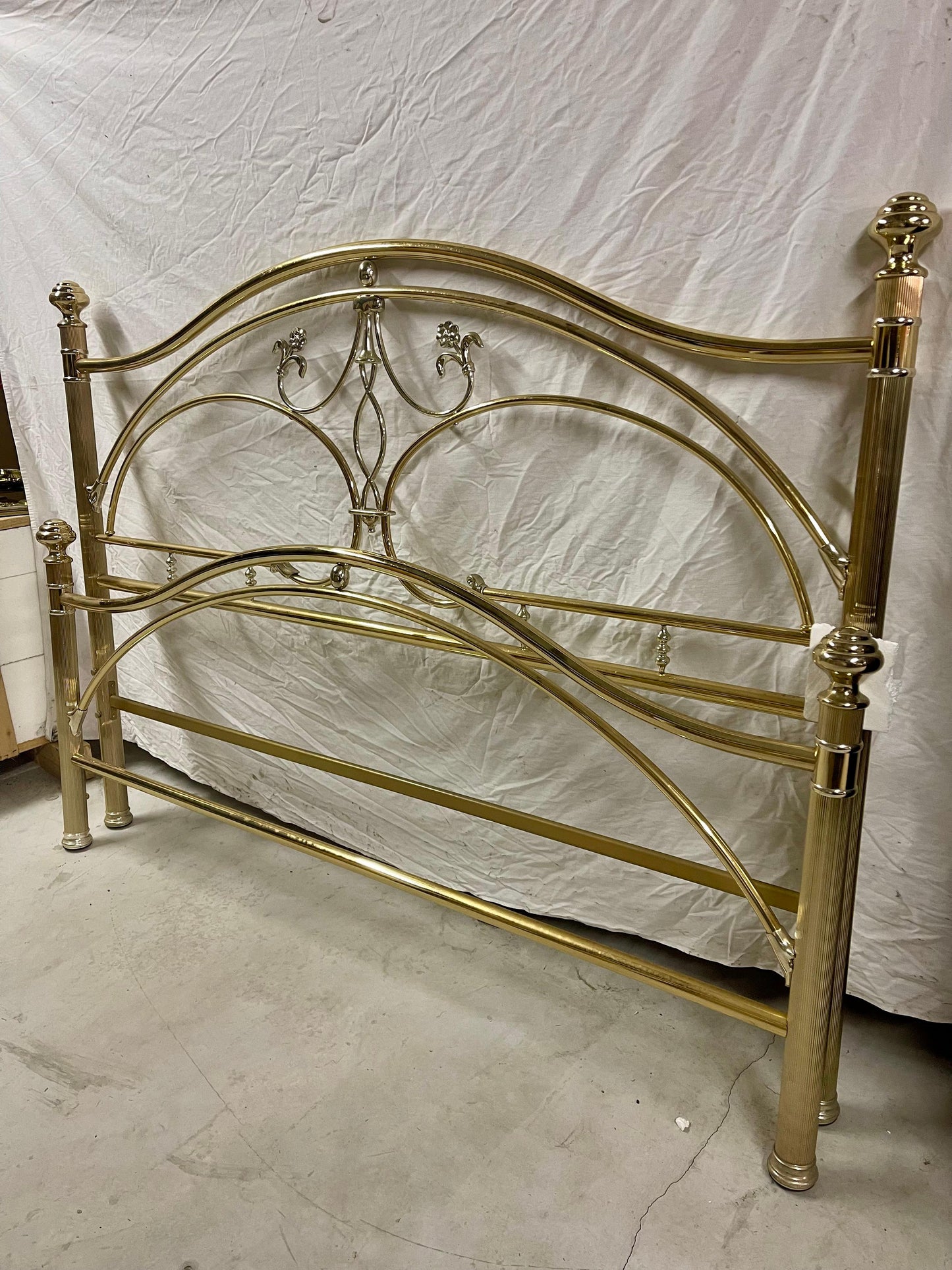 Letto italiano in ottone dorato vintage anni '70