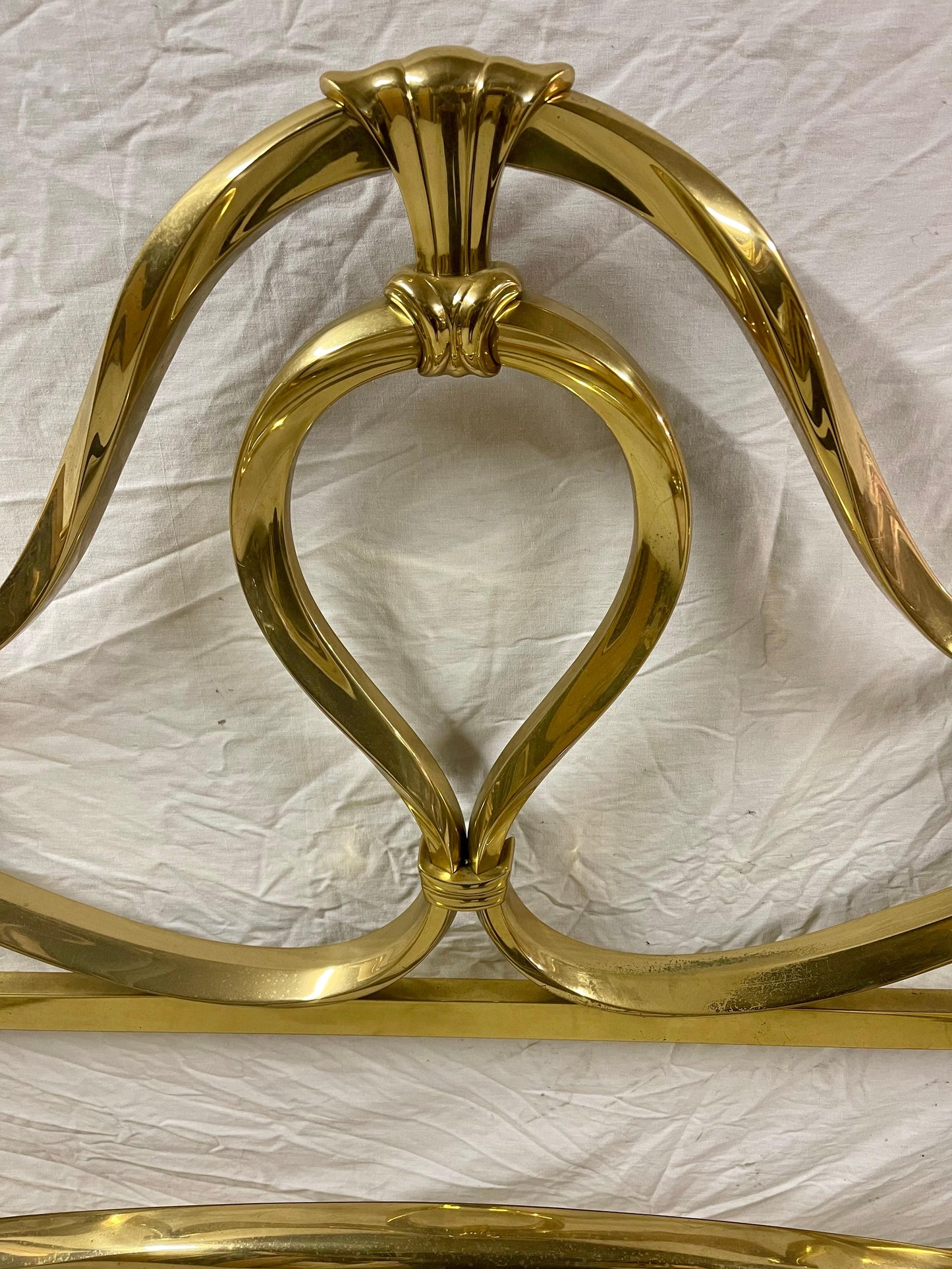 Letto italiano in ottone dorato stile Mid Century Hollywood Regency anni '60