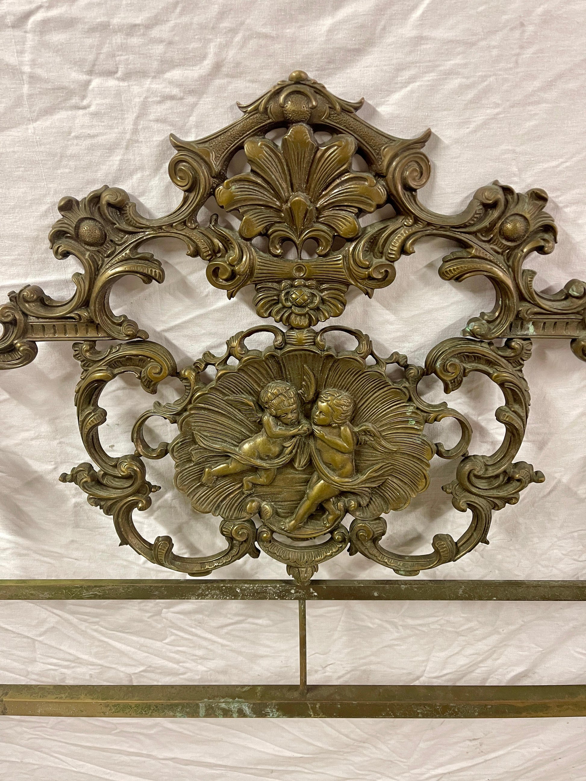 Letto antico in ferro battuto italiano XIX secolo