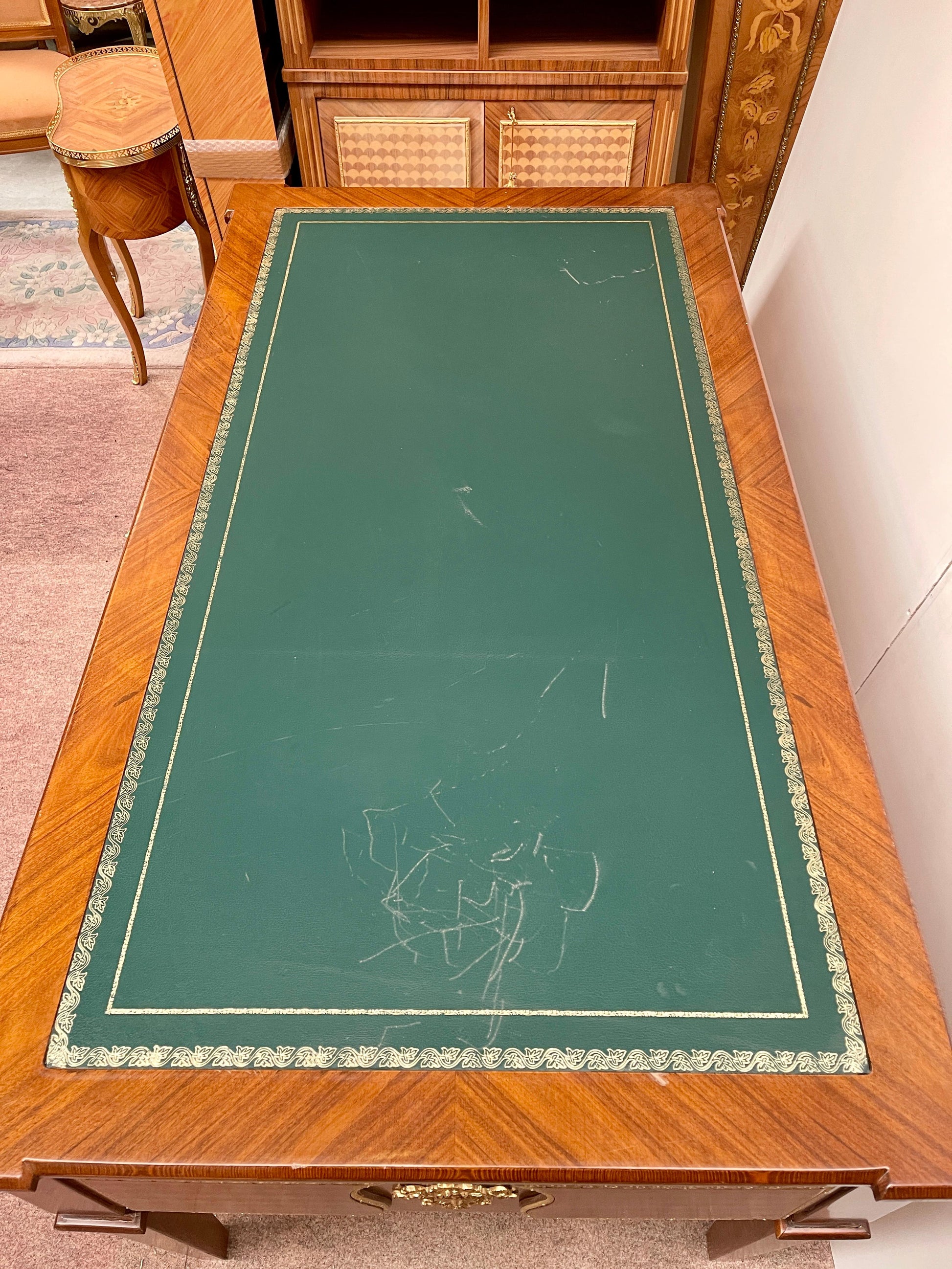 Scrivania da Studio Classica stile italiano in Legno Intarsiato e Pelle anni '80